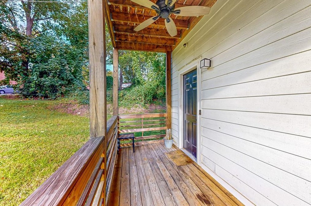 5 Evelyn Way, Atlanta GA  30318-6417 exterior