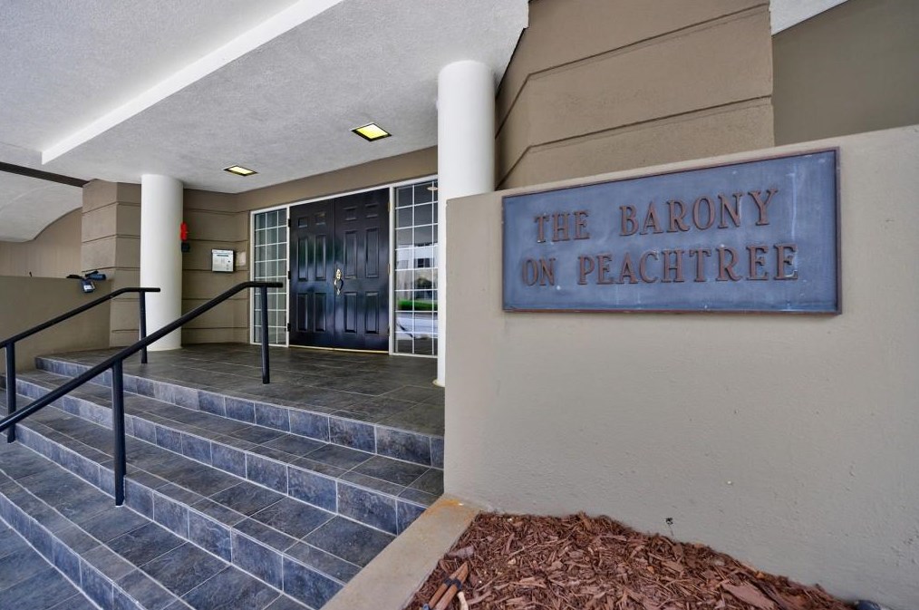 2499 Peachtree Rd, Atlanta GA  30305-4103 exterior