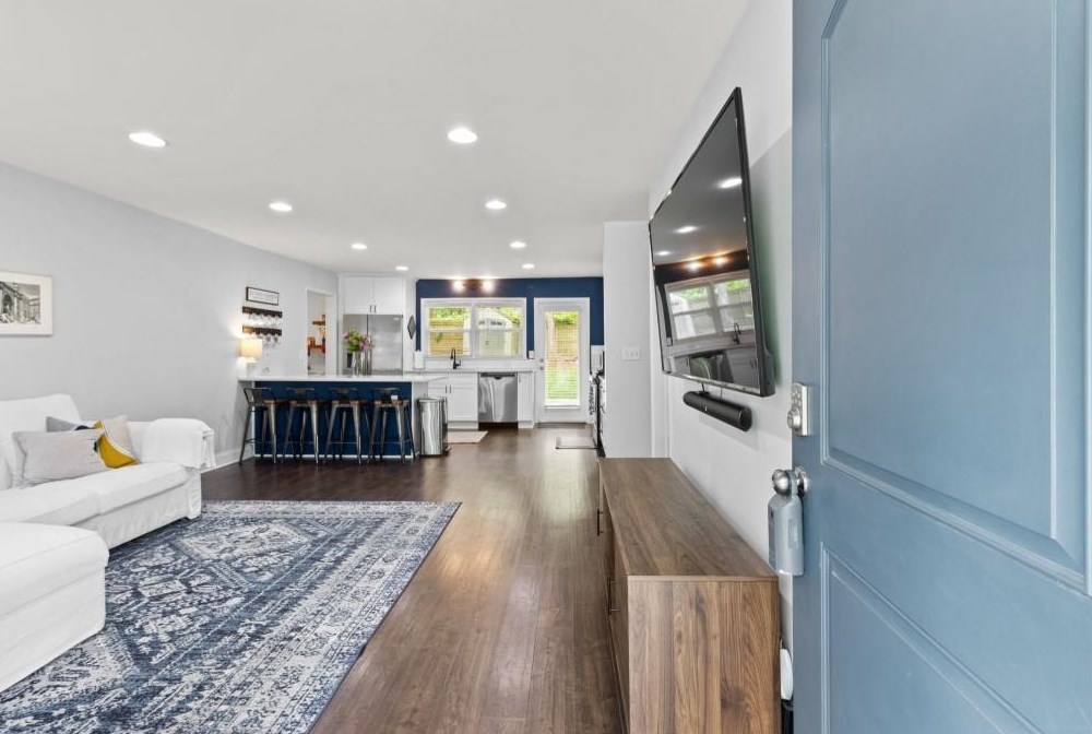 2355 Dawn Ct, Decatur GA 30032-6342 exterior