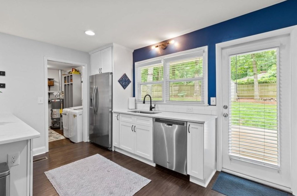 2355 Dawn Ct, Decatur GA 30032-6342 exterior