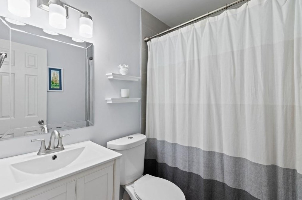 2355 Dawn Ct, Decatur GA 30032-6342 exterior