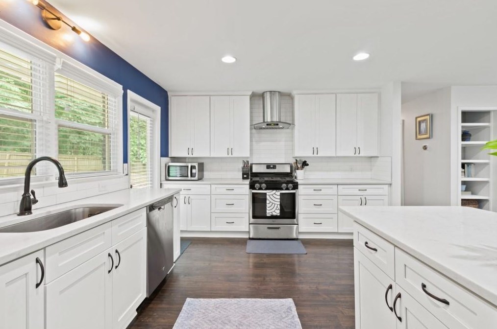 2355 Dawn Ct, Decatur GA 30032-6342 exterior