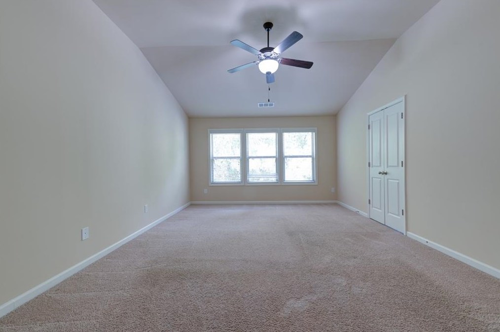 561 Justins Place Ln, Lawrenceville GA 30043-7325 exterior