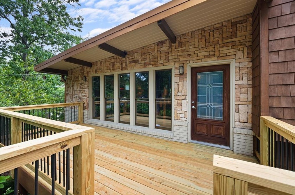 1672 Wawona Ter, Atlanta GA  exterior
