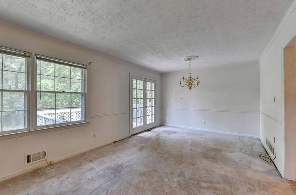 459 Karen Dr, Alpharetta GA 30009-2118 exterior