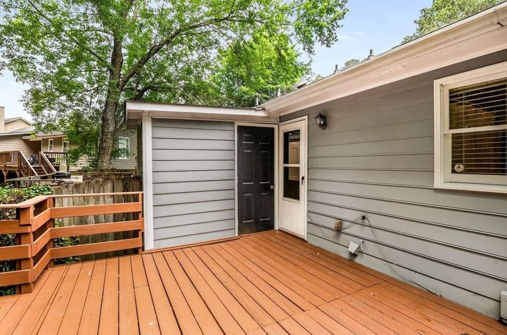 1930 Cooper Landing Dr, Smyrna GA  exterior