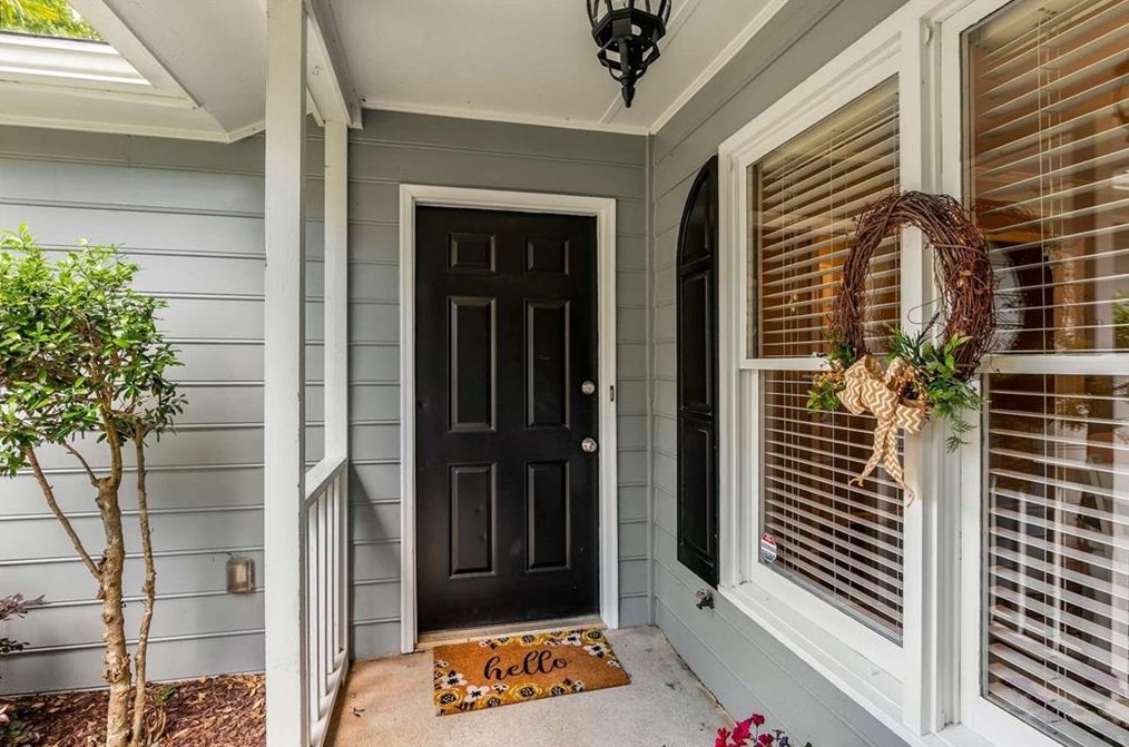 1930 Cooper Landing Dr, Smyrna GA  exterior