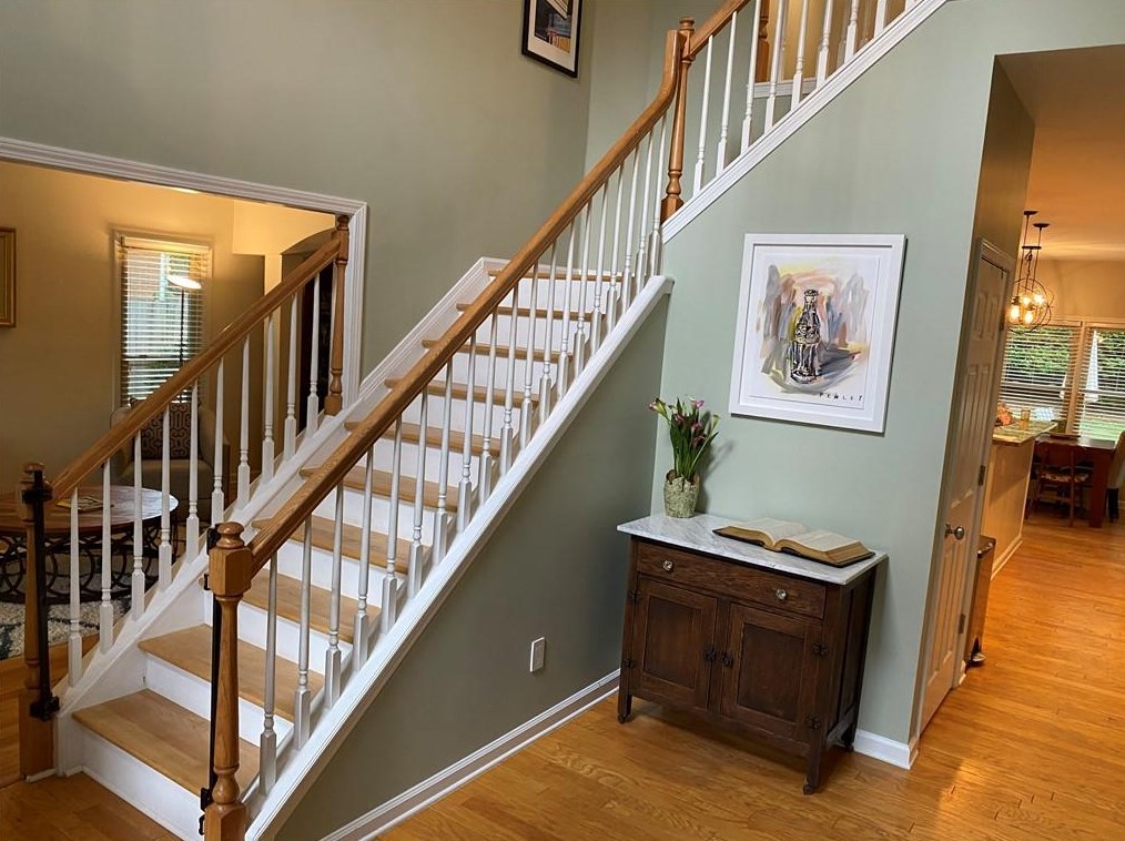 4733 Woodland Brook Ct, Atlanta GA  30339-1572 exterior