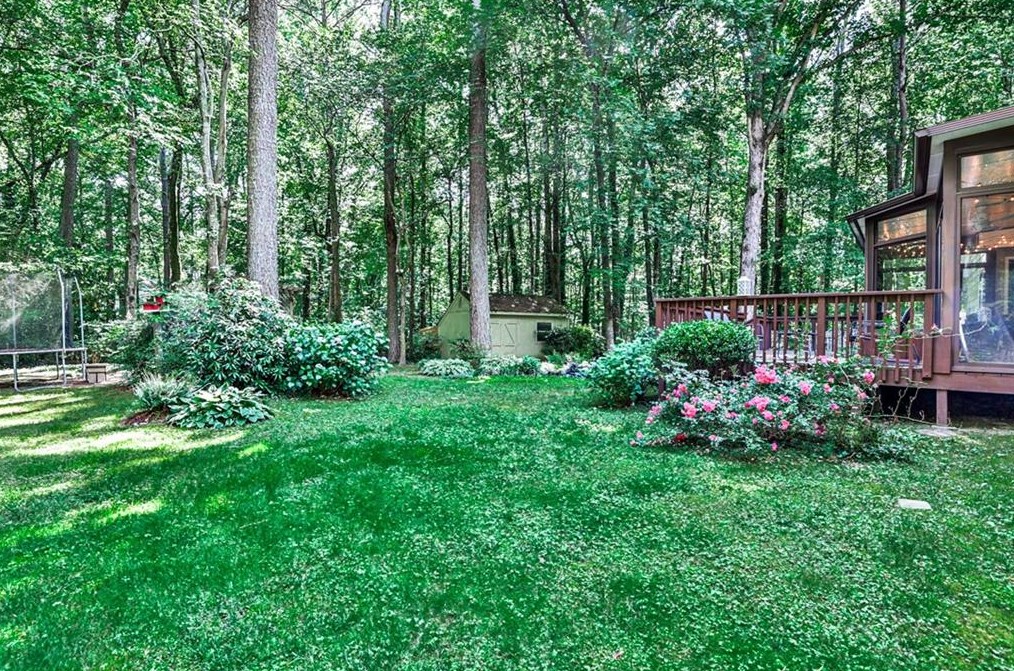 5342 Lanford Springs Ct, Lilburn GA  30047-6553 exterior