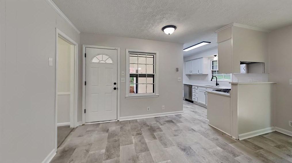 4326 Langdon Dr, Decatur GA  30035-2905 exterior