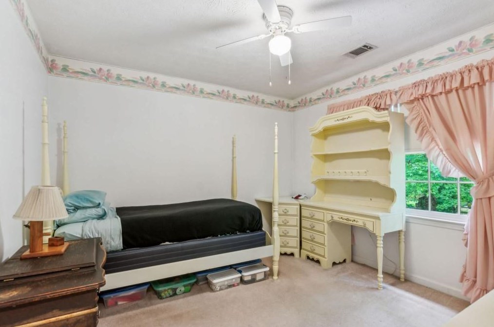 3711 Charlescrest Dr, Lawrenceville GA 30044-4858 exterior