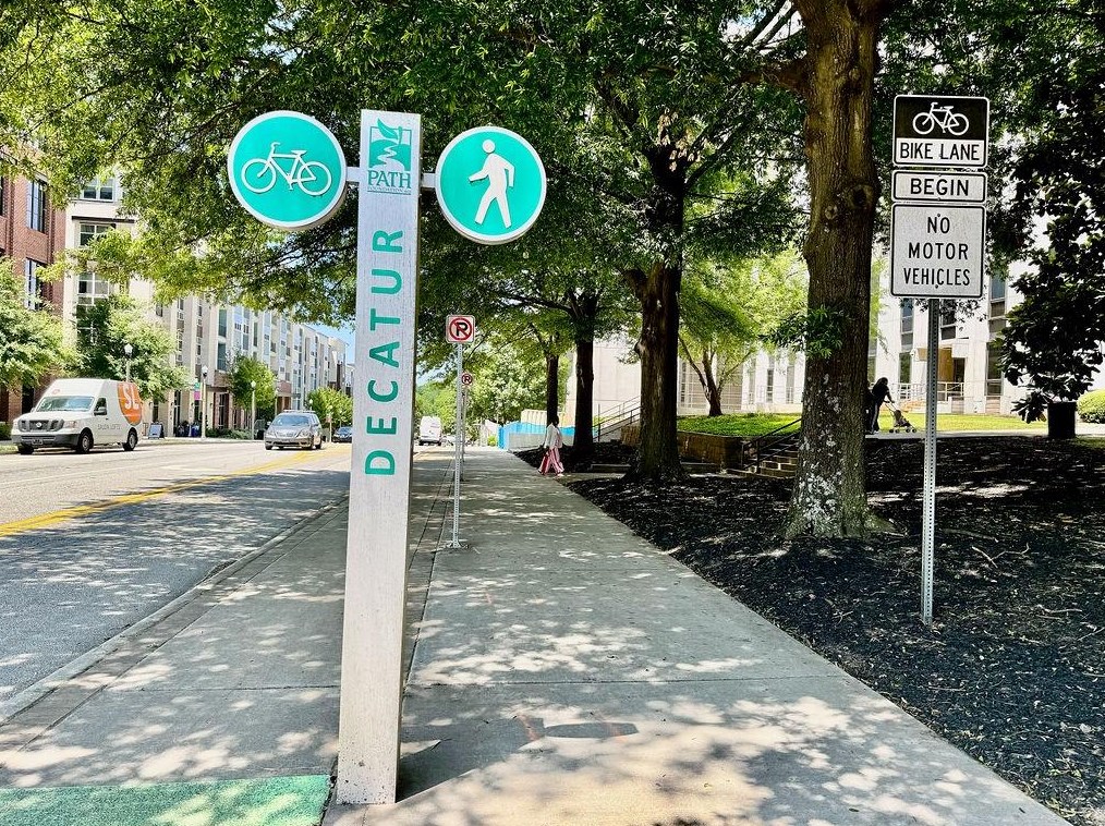 222 Forkner Dr, Decatur GA  30030-1623 exterior