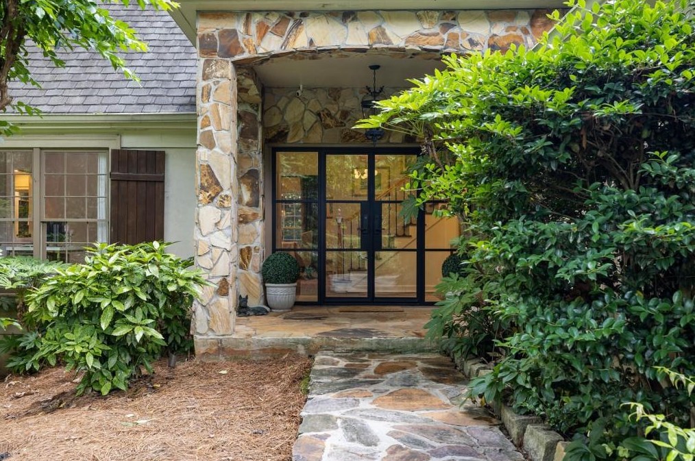 486 Mt Paran Rd, Atlanta GA  30327-3743 exterior