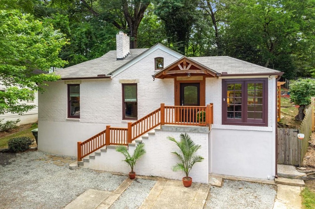 291 Deering Rd, Atlanta GA  30309-2203 exterior