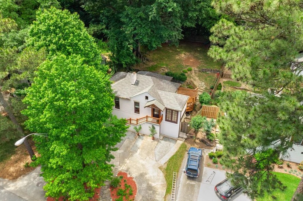 291 Deering Rd, Atlanta GA  30309-2203 exterior