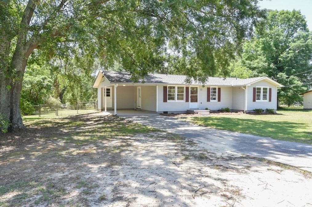 1031 Adrian Cir, Conyers GA  30094-5509 exterior