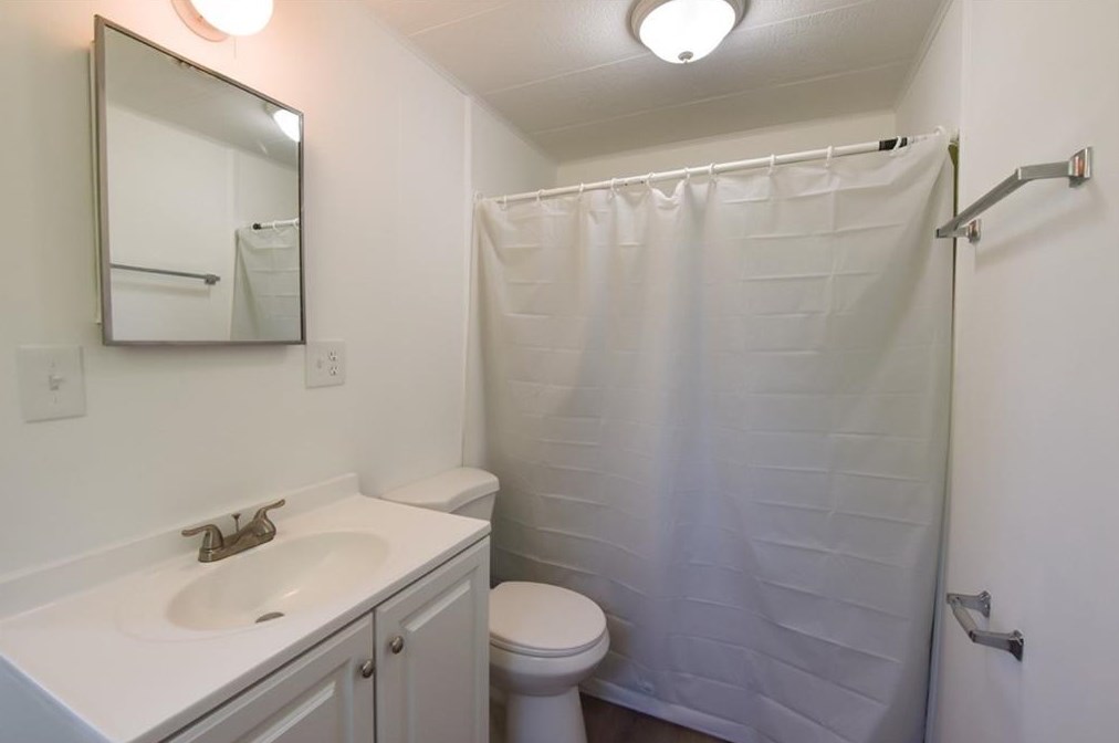 1031 Adrian Cir, Conyers GA  30094-5507 exterior