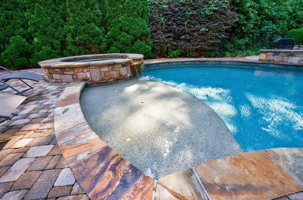 2904 Thurleston Ln, Duluth GA 30097-7470 exterior