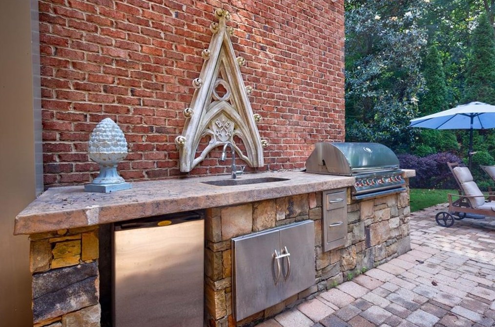 2904 Thurleston Ln, Duluth GA 30097-7470 exterior