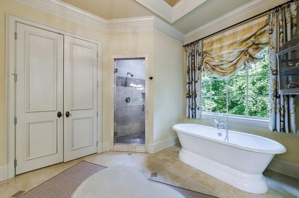 2904 Thurleston Ln, Duluth GA 30097-7470 exterior