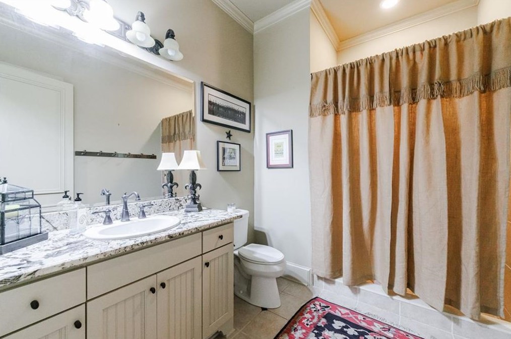 2904 Thurleston Ln, Duluth GA 30097-7470 exterior