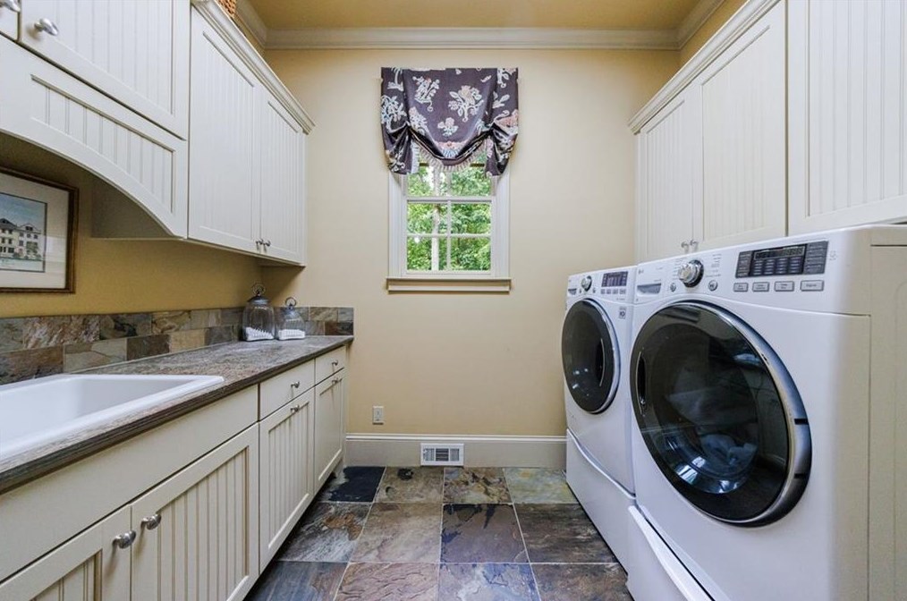 2904 Thurleston Ln, Duluth GA 30097-7470 exterior