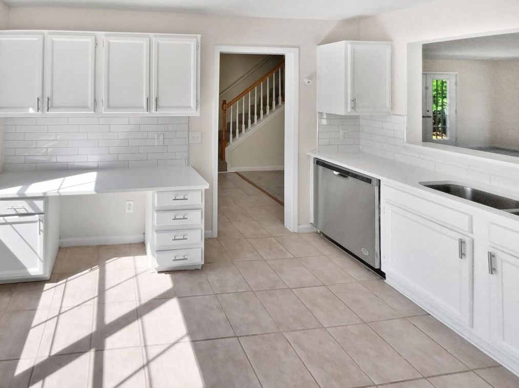 3947 Oak Glenn Dr, Duluth GA 30096-5654 exterior