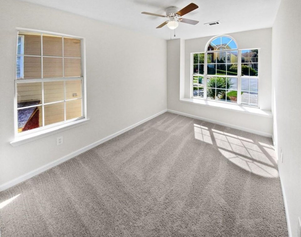 3947 Oak Glenn Dr, Duluth GA 30096-5654 exterior