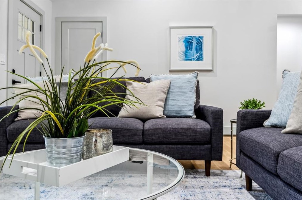 1100 Forrest Blvd, Decatur GA  30030-4736 exterior