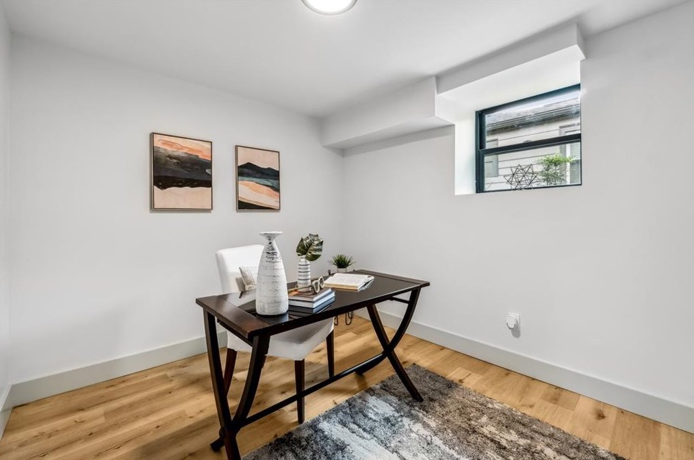 1100 Forrest Blvd, Decatur GA  30030-4736 exterior