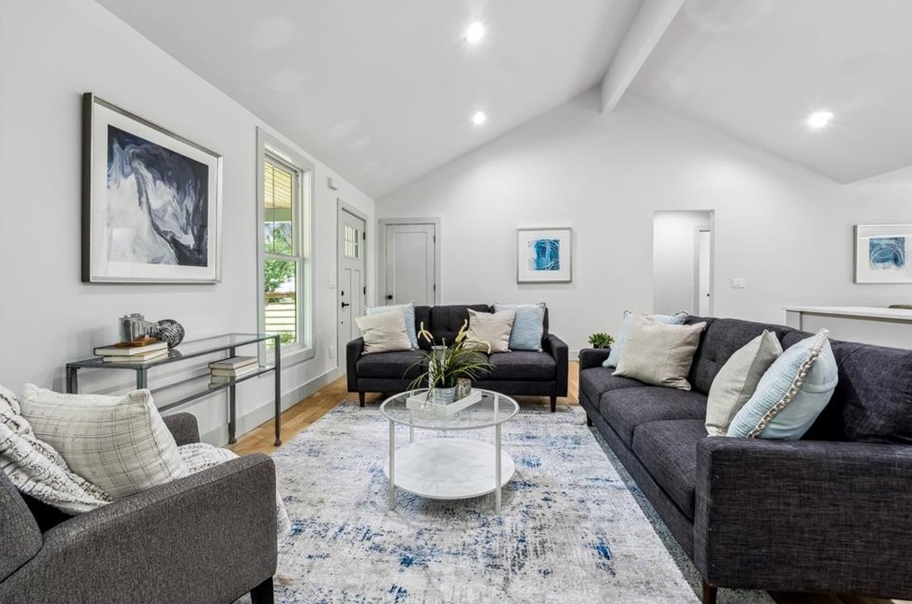 1100 Forrest Blvd, Decatur GA  30030-4736 exterior