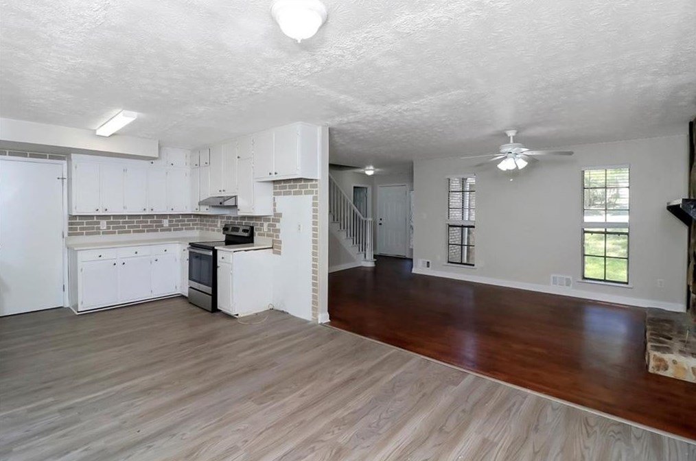 3868 Vly Brk Rd, Lithonia GA 30039-4281 exterior