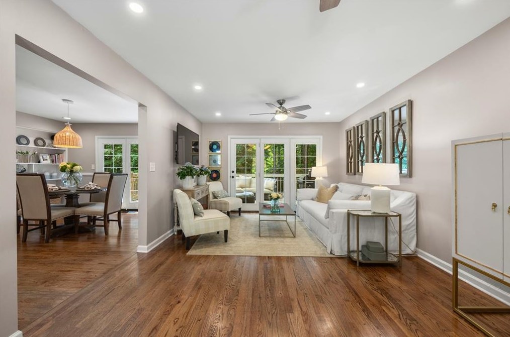 3660 Woodstream Cir, Atlanta GA  30319-2139 exterior