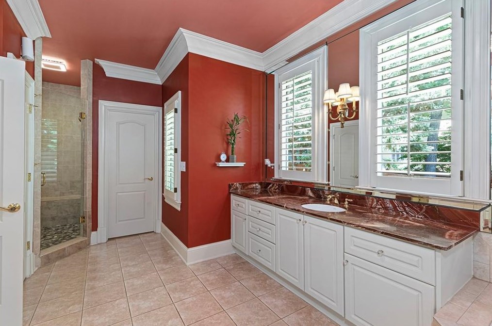 1168 Buckhead Valley Ct, Atlanta GA 30324-2793 exterior