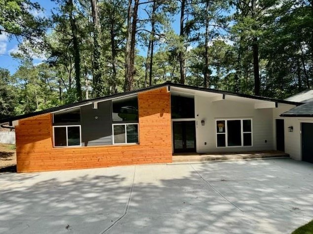 2071 Deborah Dr, Atlanta GA 30345-3917 exterior