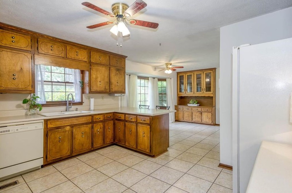 45 Country Rds Dr, Stockbridge GA  30281-1342 exterior