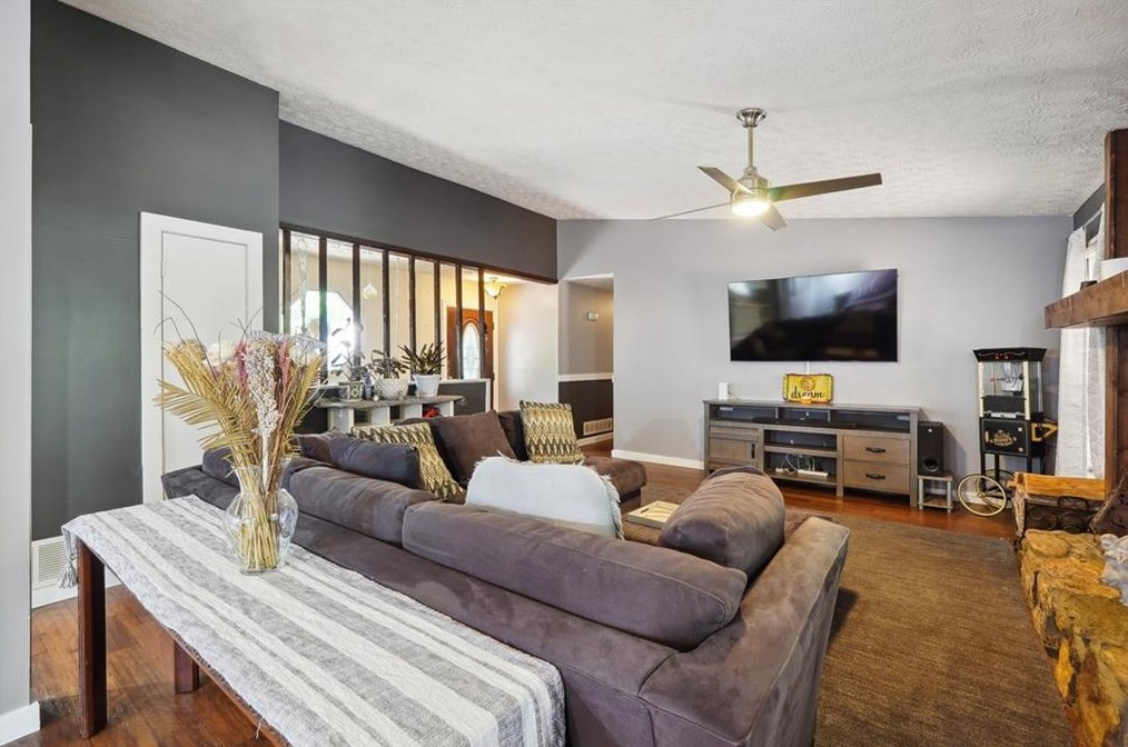 5008 Old Ivy Rd, Duluth GA 30096-2939 exterior