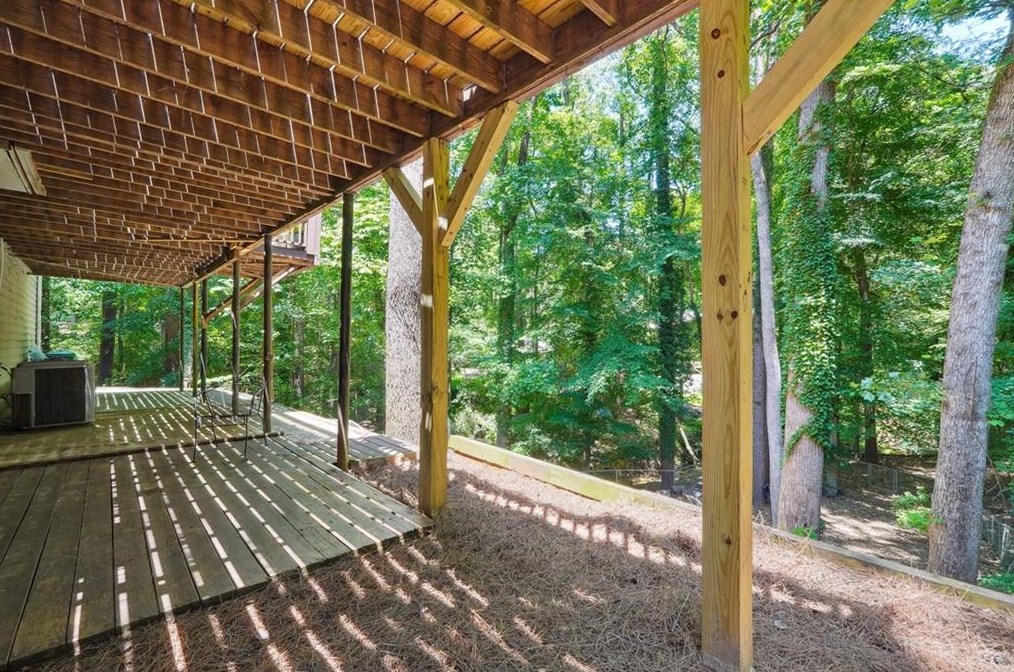 5008 Old Ivy Rd, Duluth GA 30096-2939 exterior