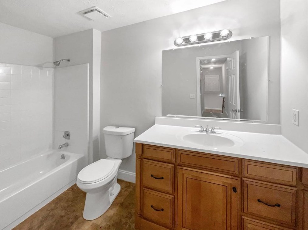 3166 Hidden Frst Dr, Lithonia GA 30078-3816 exterior