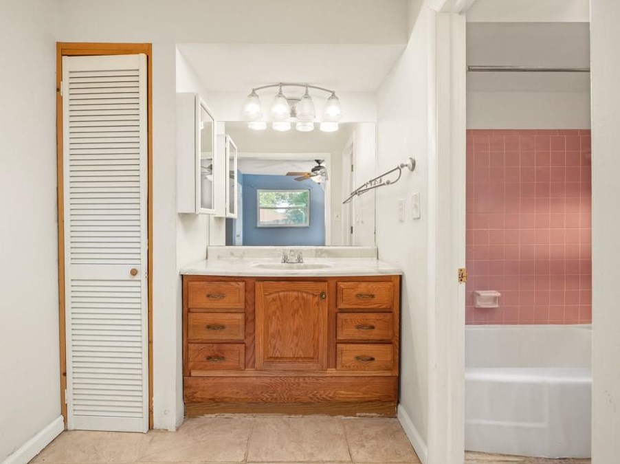 1309 Weston Dr, Decatur GA  30032-2545 exterior