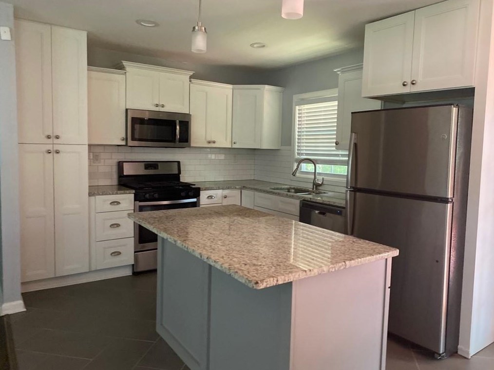 1992 Bandera Dr, Decatur GA  30032-7016 exterior