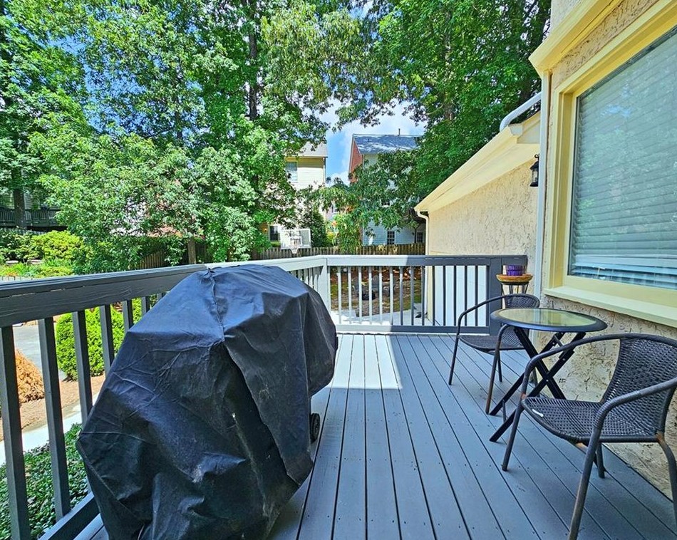 4175 Dunwoody Ter Cv, Atlanta GA 30338-2330 exterior