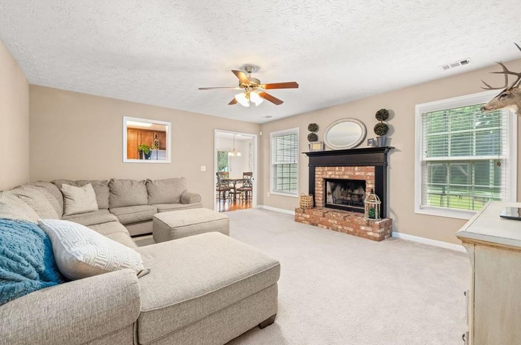 371 Andrew Ridge Dr, Jefferson GA  30549-6977 exterior