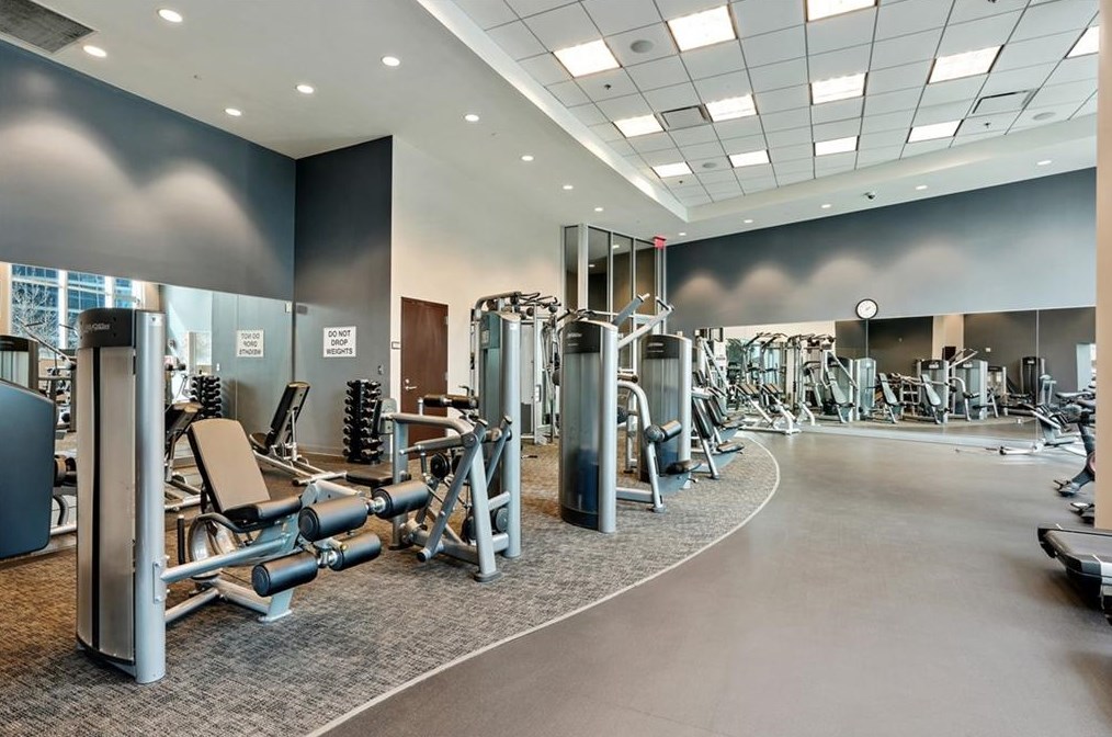 1080 Peachtree St, Atlanta GA  30309-3963 exterior