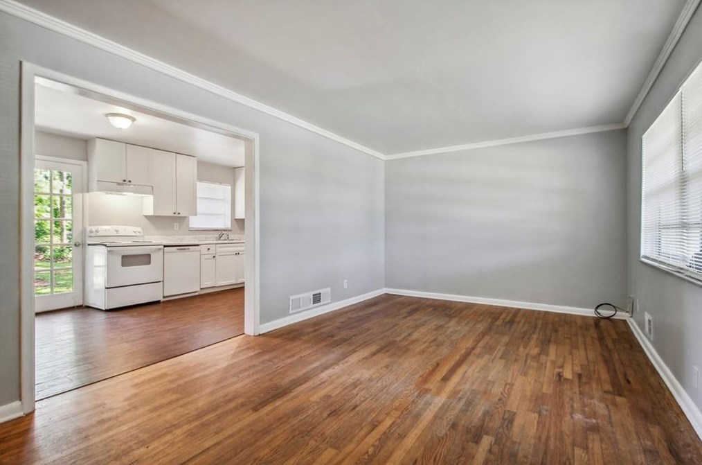 3948 Kirksford Dr, Decatur GA 30035-1645 exterior