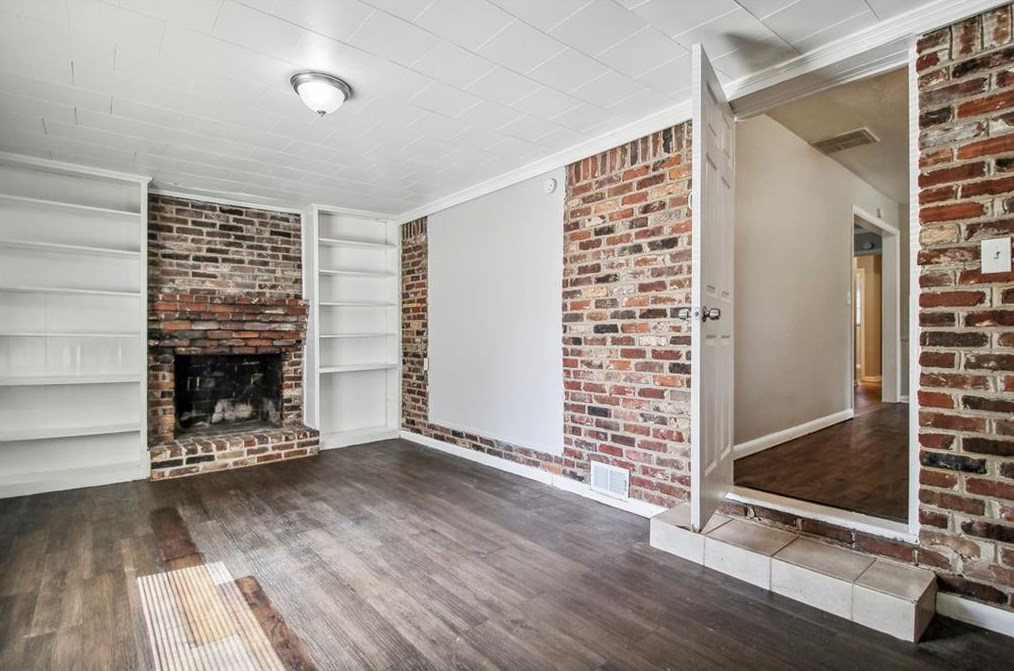 3948 Kirksford Dr, Decatur GA 30035-1645 exterior