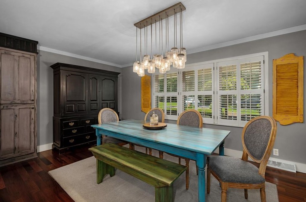 105 Stone Hvn Dr, Calhoun GA 30701-2053 exterior