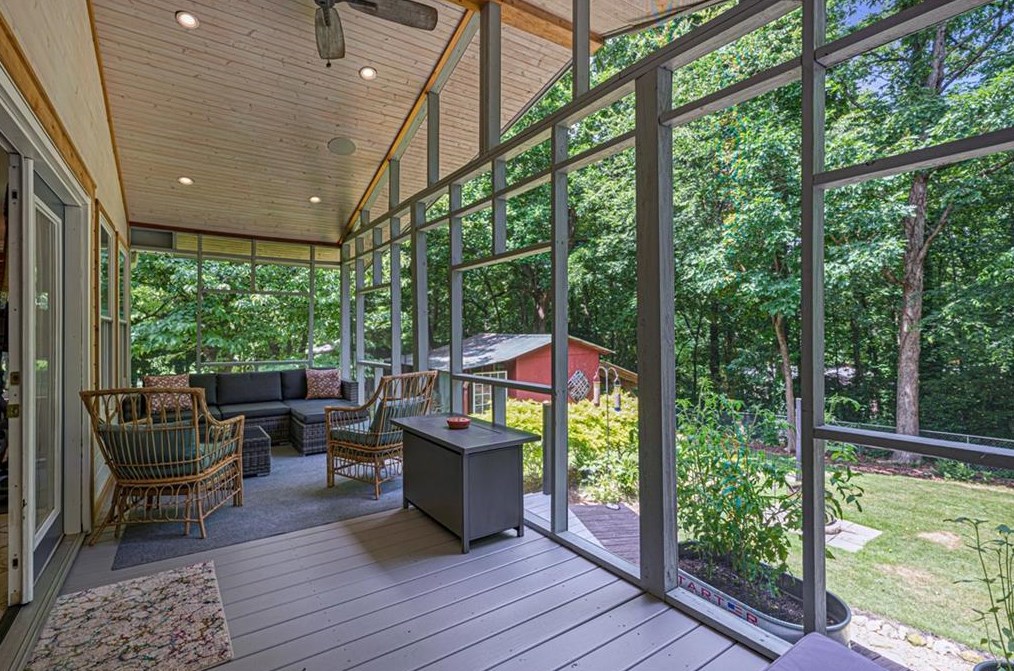 105 Stone Hvn Dr, Calhoun GA 30701-2053 exterior