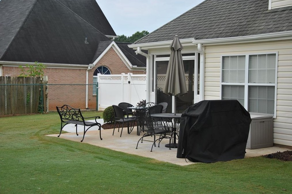 115 Shadowlake Dr, Conyers GA  30094-4127 exterior