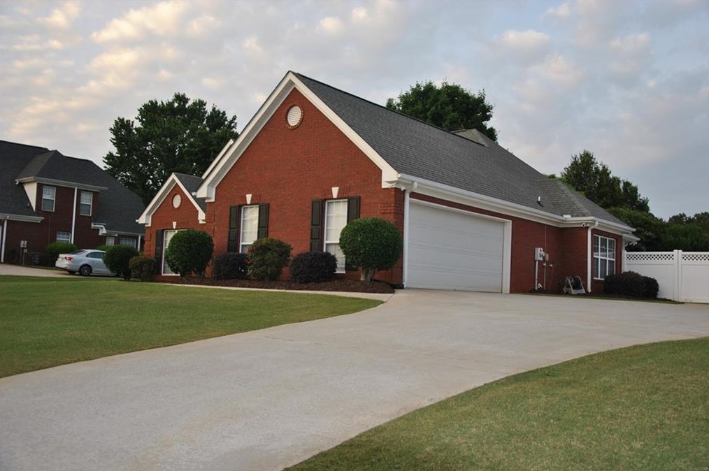 115 Shadow Lake Dr, Conyers GA  30094-4129 exterior